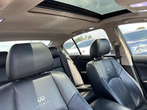 Used 2013 INFINITI G37 x Sedan w/ Premium Pkg AWD/4WD image 17