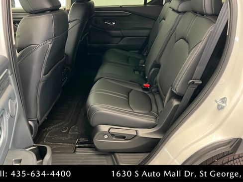 New 2026 Honda Pilot Touring image 21