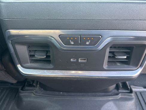 Used 2022 GMC Sierra 1500 Denali image 40