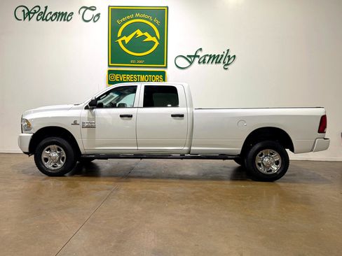 Used 2018 RAM 2500 Tradesman w/ Cold Weather Group image 4