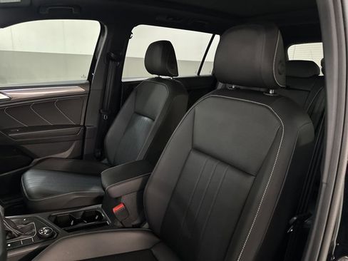 Certified 2024 Volkswagen Tiguan SE R-Line image 14