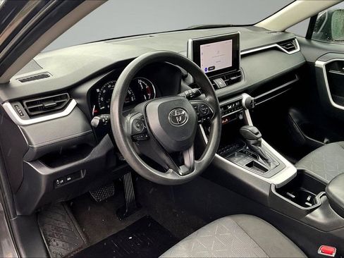 Used 2024 Toyota RAV4 XLE FWD image 16