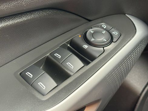 Used 2025 Chevrolet Trax LS FWD image 24