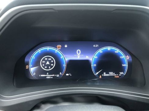 Used 2025 Toyota Grand Highlander AWD image 17