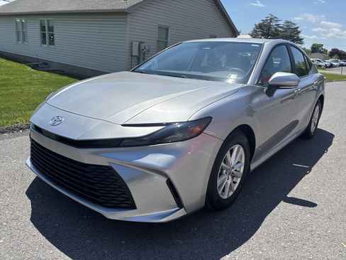 Certified 2025 Toyota Camry LE FWD image 8