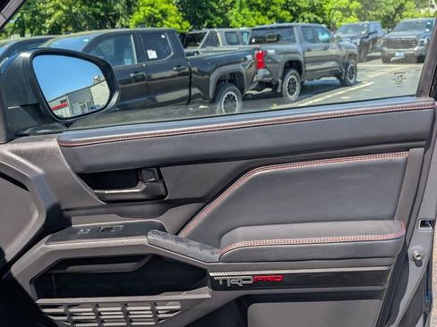 Used 2025 Toyota Tacoma TRD Pro w/ Tow Tech Package AWD/4WD image 18