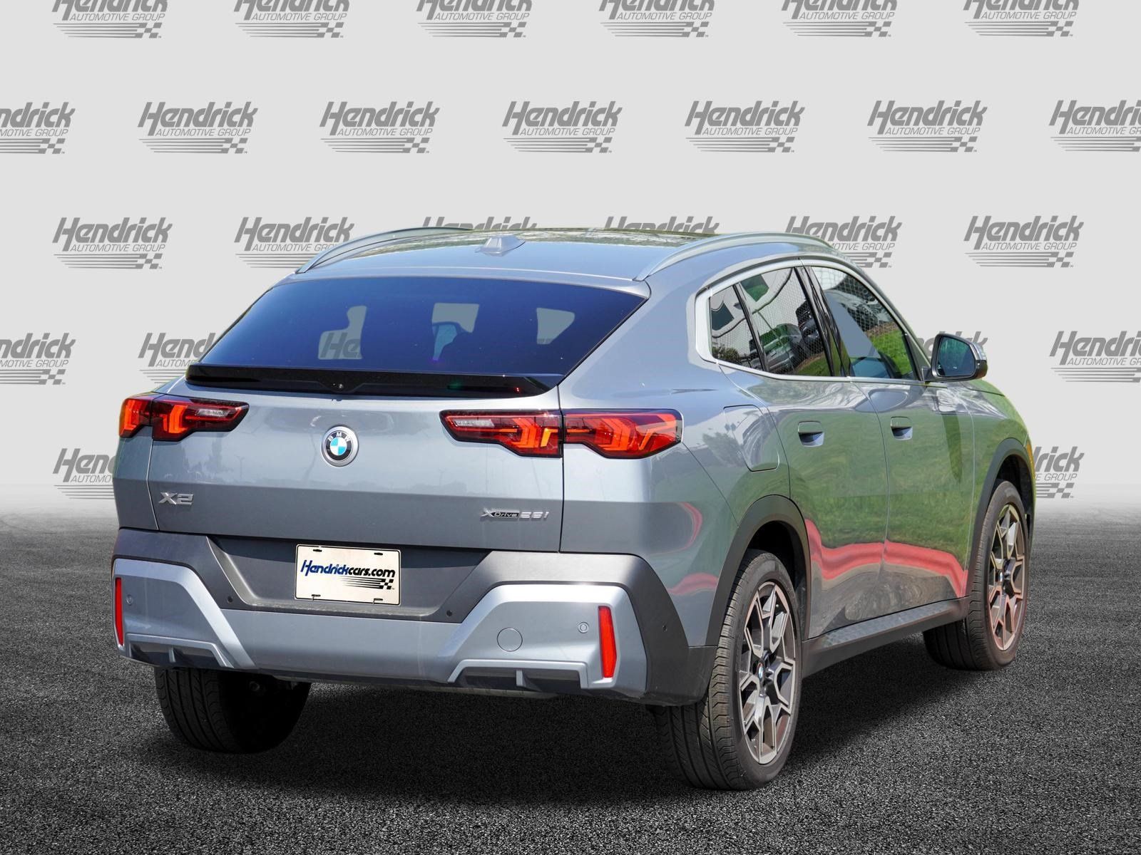 Certified 2025 BMW X2 xDrive28i AWD/4WD image 8