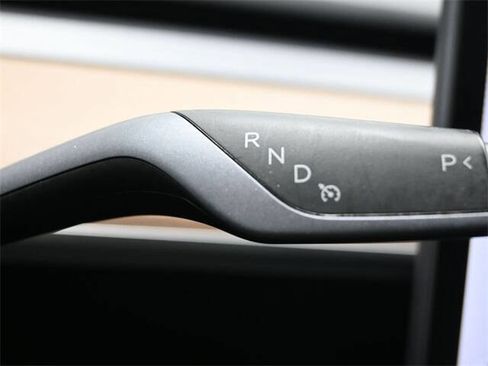 Used 2019 Tesla Model 3 Standard Range Plus image 23