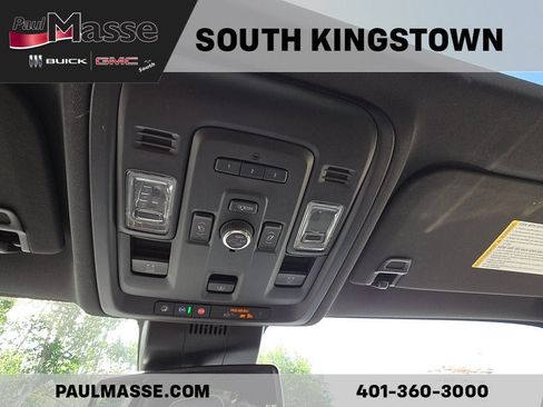 Used 2023 GMC Yukon XL SLT w/ SLT Premium Package AWD/4WD image 17