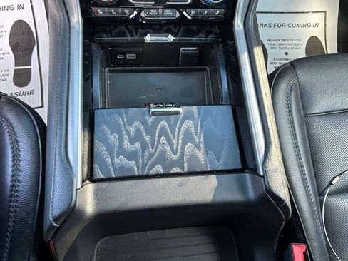 Used 2023 GMC Yukon XL Denali image 20