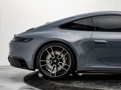 Used 2024 Porsche 911 Carrera GTS image 17