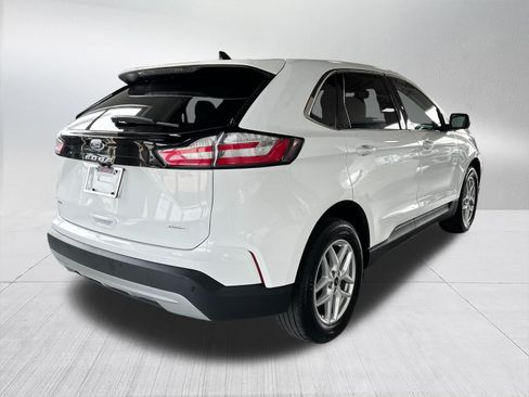 Used 2024 Ford Edge SEL AWD/4WD image 4