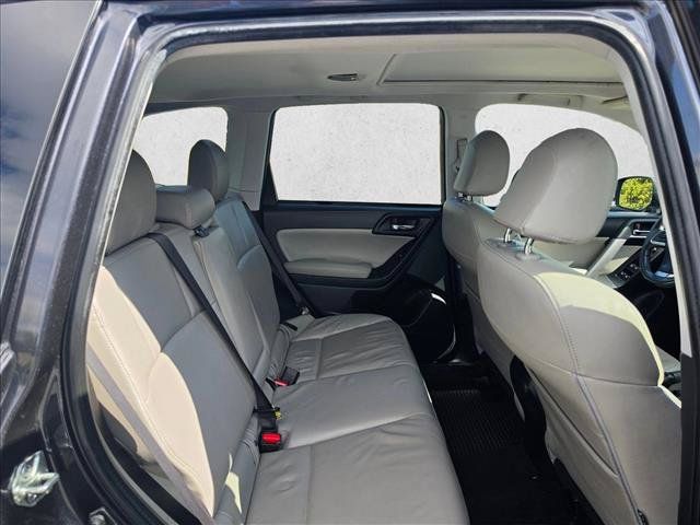 Used 2016 Subaru Forester 2.5i Limited w/ Popular Package #2 AWD/4WD image 12