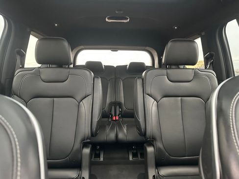 Used 2021 Jeep Grand Cherokee L Overland w/ Advanced Protech Group III image 34