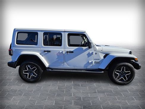 Used 2024 Jeep Wrangler Sahara w/ Safety Group image 4