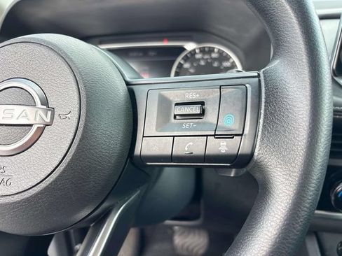 Used 2024 Nissan Rogue SV FWD image 20