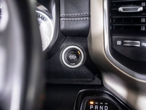 Used 2020 RAM 1500 Laramie AWD/4WD image 34