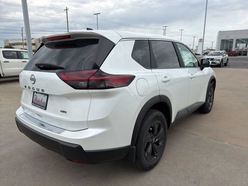 New 2026 Nissan Rogue SV AWD/4WD image 2