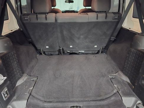 Used 2018 Jeep Wrangler Unlimited Sport w/ Connectivity Group AWD/4WD image 36