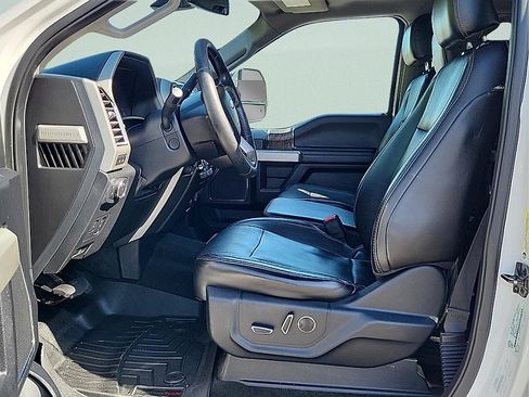 Used 2017 Ford F250 Lariat w/ Lariat Ultimate Package AWD/4WD image 13