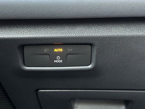 New 2026 Volkswagen Tiguan SE R-Line image 23