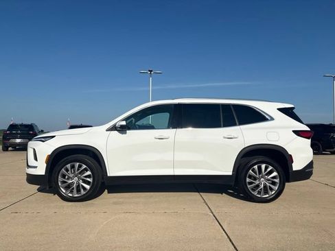 Used 2026 Buick Enclave Preferred AWD/4WD image 6