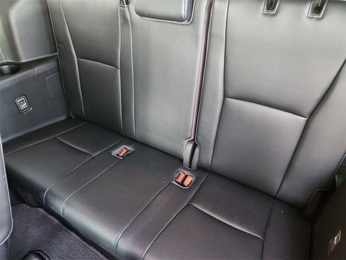 Used 2023 Toyota Highlander XSE image 35