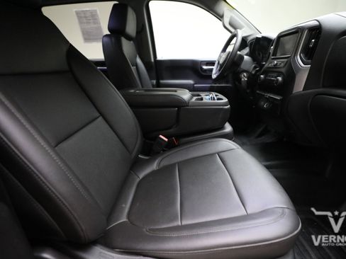 Used 2020 Chevrolet Silverado 1500 W/T w/ WT Value Package AWD/4WD image 11