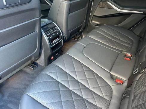 Used 2024 BMW X5 sDrive40i w/ Premium Package image 12