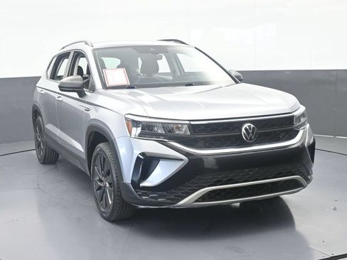 Used 2024 Volkswagen Taos S FWD image 9