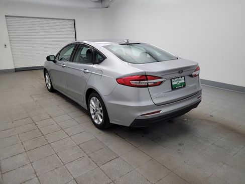 Used 2020 Ford Fusion SE image 5
