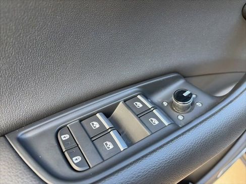 Used 2022 Audi Q8 Premium Plus AWD/4WD image 14