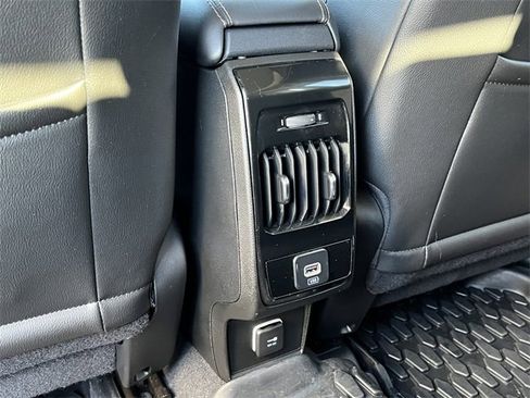 Certified 2022 Jeep Compass Limited w/ Sun and Sound Group image 39