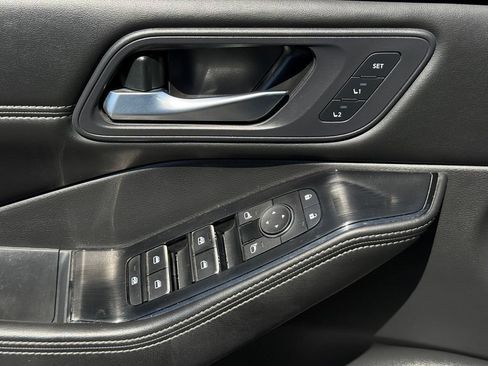 Used 2023 Nissan Rogue SL w/ SL Premium Package FWD image 26