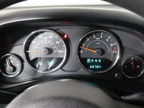 Used 2013 Jeep Wrangler Sport AWD/4WD image 11