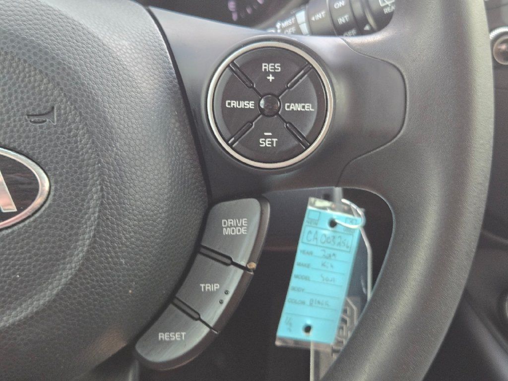 Used 2019 Kia Soul + FWD image 23