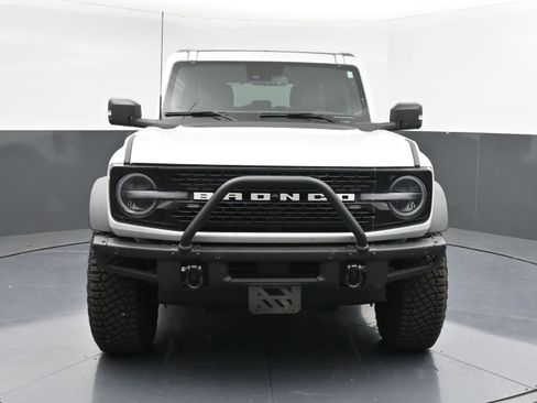 Used 2024 Ford Bronco Wildtrak image 2