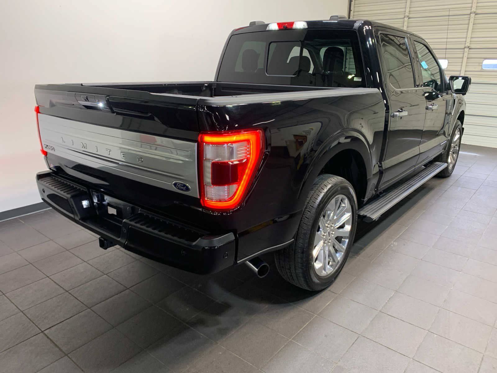 Used 2021 Ford F150 Limited AWD/4WD image 3