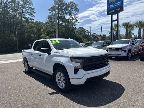 Used 2024 Chevrolet Silverado 1500 Custom AWD/4WD image 10