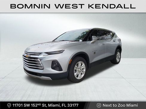 Used 2021 Chevrolet Blazer LT image 2