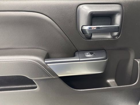 Used 2018 Chevrolet Silverado 1500 LT w/ All Star Edition image 22