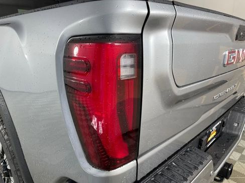 New 2026 GMC Sierra 2500 Denali w/ Denali Reserve Package image 17