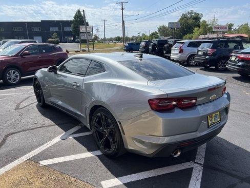 Used 2023 Chevrolet Camaro LT RWD image 5