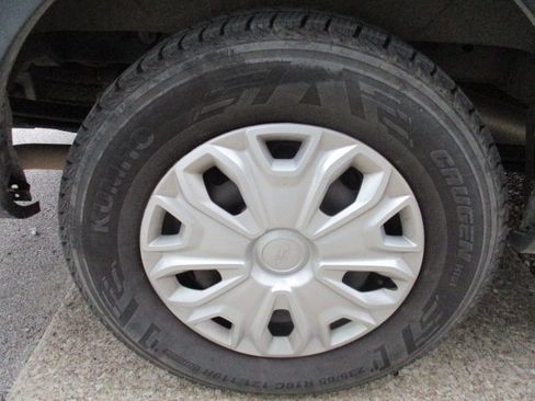 Used 2023 Ford Transit 350 XLT image 22