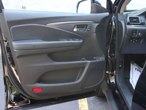 Used 2024 Honda Ridgeline RTL image 13