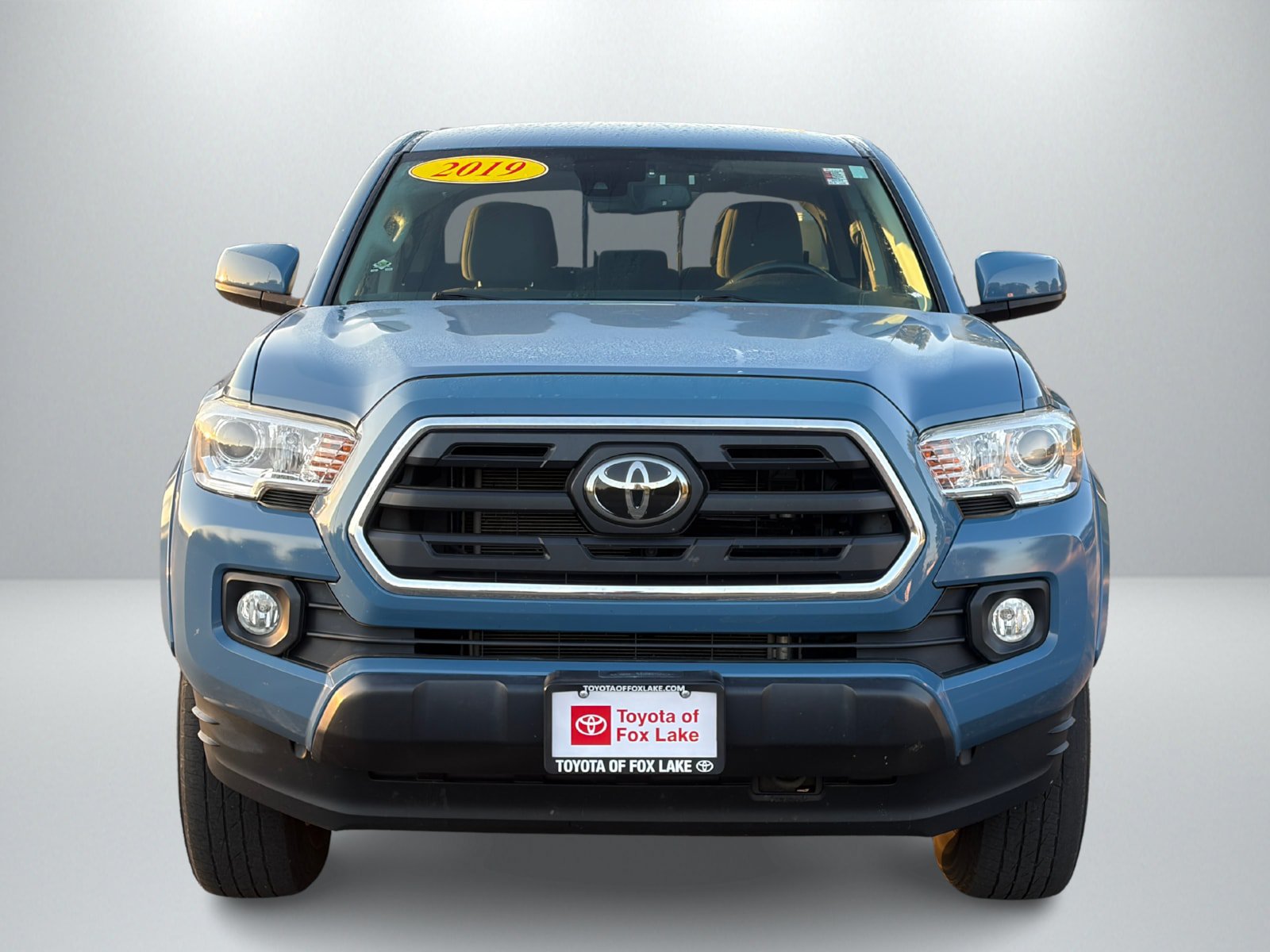 Used 2019 Toyota Tacoma SR5 AWD/4WD image 8