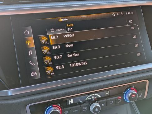 Used 2025 Audi Q3 2.0T Premium w/ Convenience Package image 23