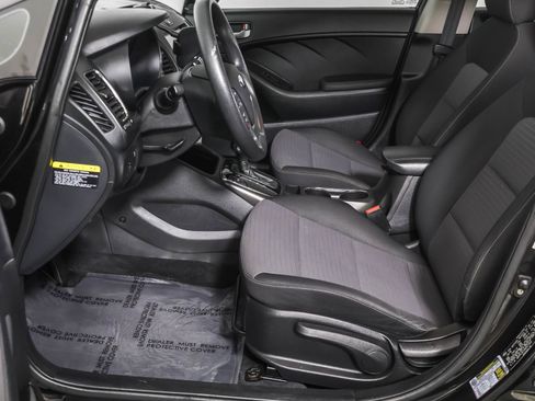 Used 2017 Kia Forte LX w/ LX Popular Package image 22