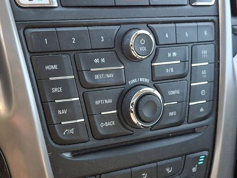 Used 2013 Buick Verano Leather image 19