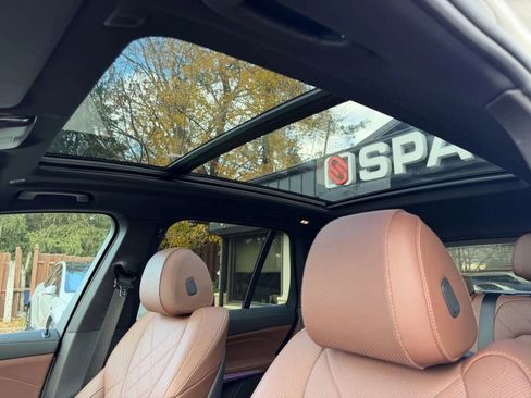 Used 2025 BMW X5 xDrive40i w/ Premium Package image 35